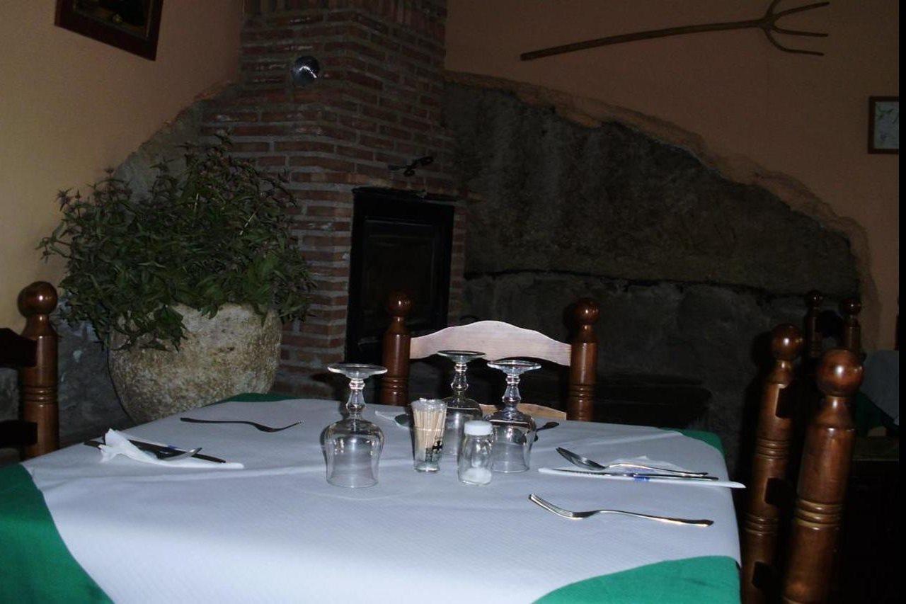 Hostal Venta Liara Allepuz Exterior photo